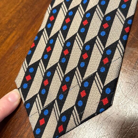 Vintage 1980s Cedrics 100% Silk Tie Tan Black Red Blue 3.75” x 58” - Picture 3 of 7